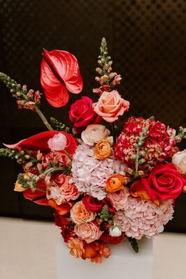 Elegant wedding reception centerpieces and table flower decorations