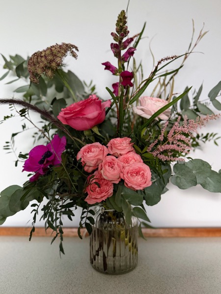 The Little Love bouquet - relaxed garden-inspired Valentine's bouquet with soft pink roses and eucalyptus - image 4